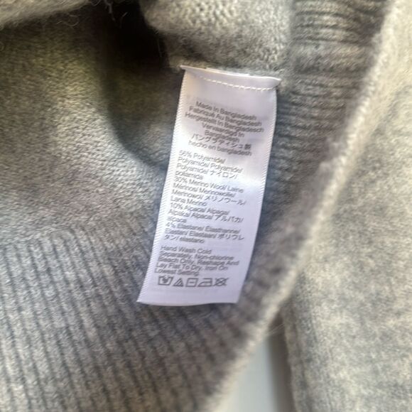 Great Condition Worn Once Bell Sleeve Mock Neck Sweater By J Crew - Picture 3 of 5